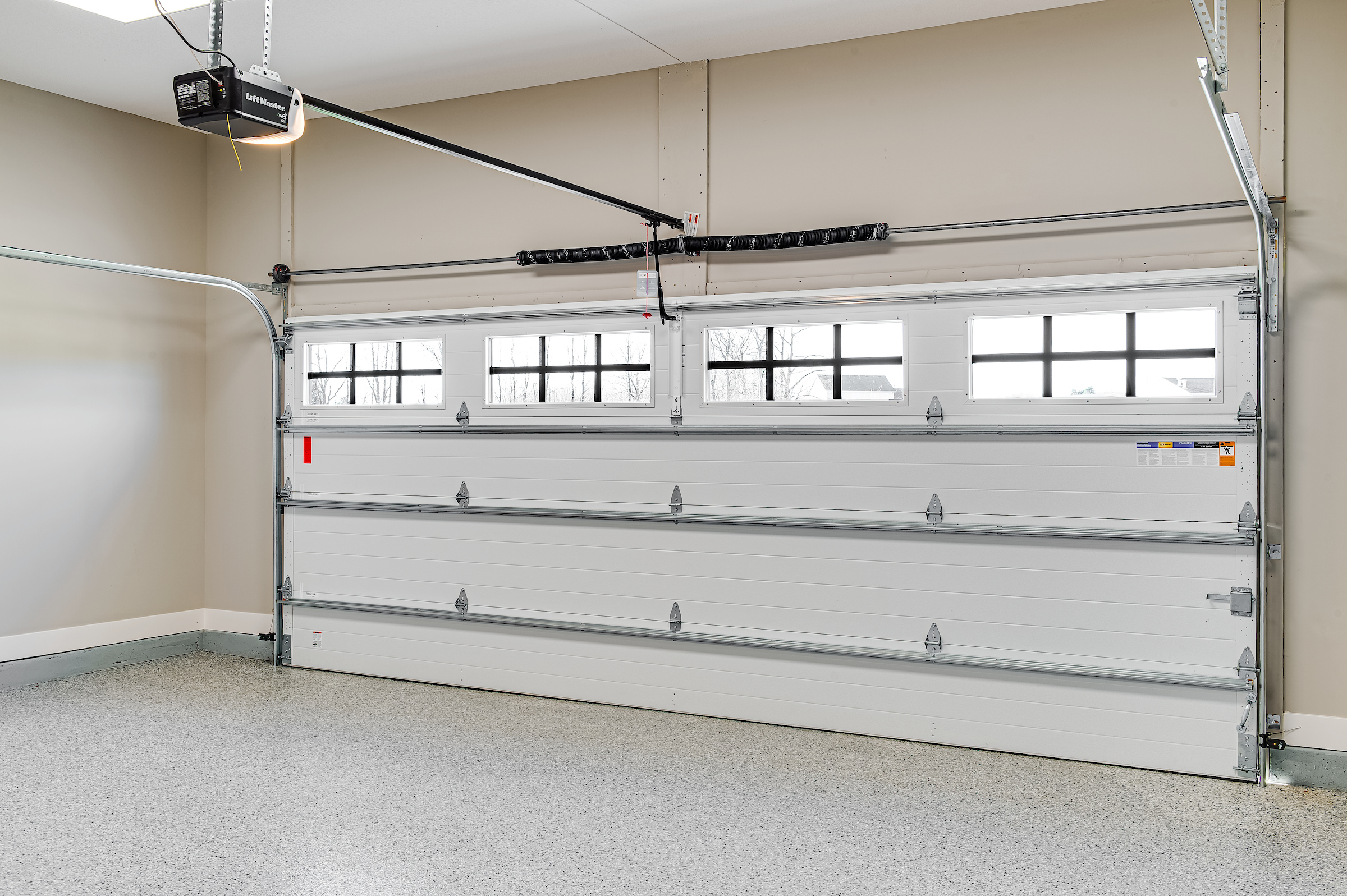 How to Choose the Right Garage Door for Your Home in California
