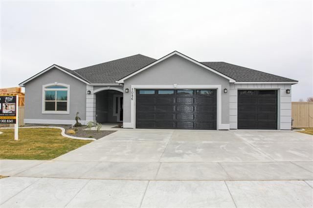 custom garage door in Rancho Cucamonga